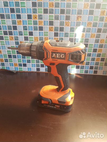 Шуруповерт перфоратор AEG 18В