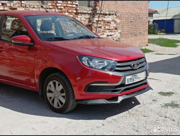 Накладка на передний бампер LADA Granta