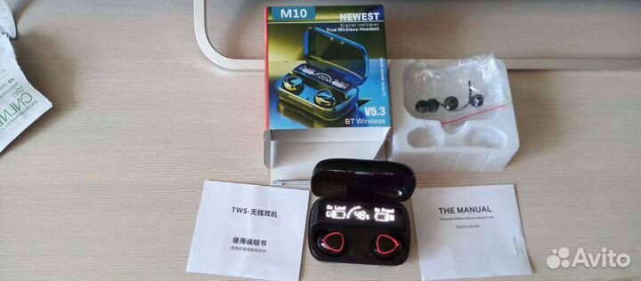 Беспроводные наушники М 10