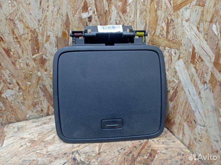 Бардачок Dodge Caliber 2.0 2006-2011