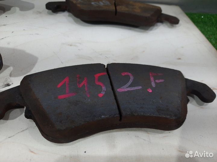 Колодки тормозные передние Mercedes E350 W212