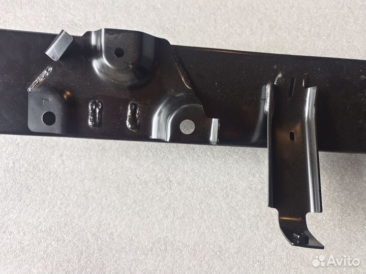 Усилитель бампера Chevrolet Tahoe IV(2015-2020)