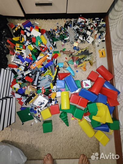 Игрушки / lego / металлические конструкторы