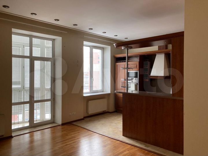 3-к. квартира, 196,8 м², 8/8 эт.