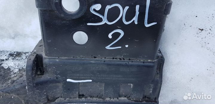 Kia Soul 2 2013-2019 Рамка радиатора верх