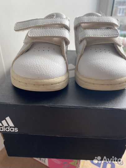 Кеды adidas для девочки