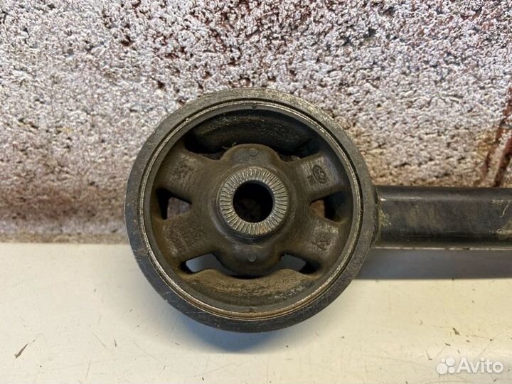 Опора подушка двигателя задняя Hyundai Getz