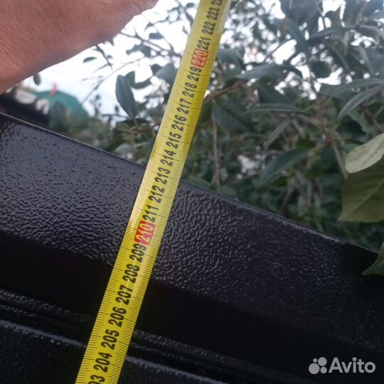 Металлическая дверь бу