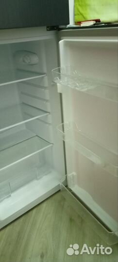 Минихолодильник с морозильной бу
