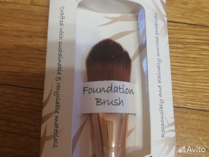 Кисть для макияжа натуральная