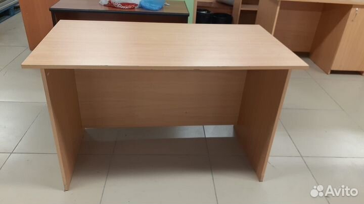 Столы прямые Б.У