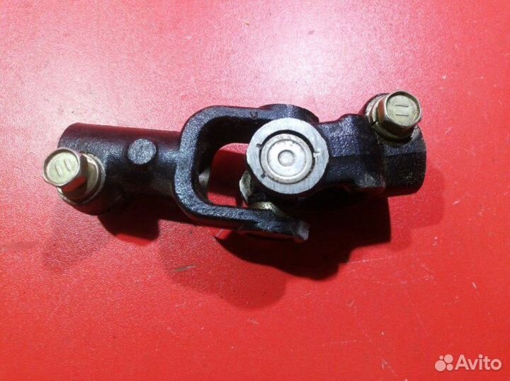 Рулевой карданчик Toyota Rav4 ACA20 1AZ-FE