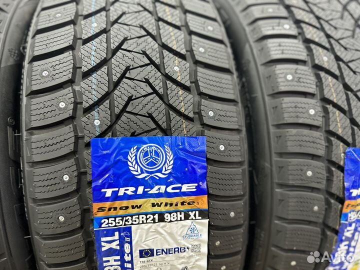 Tri Ace Snow White II Stud 255/35 R21 96H