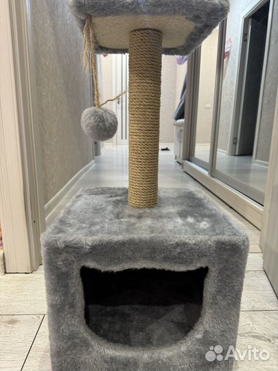 Кошачий домик с когтеточкой