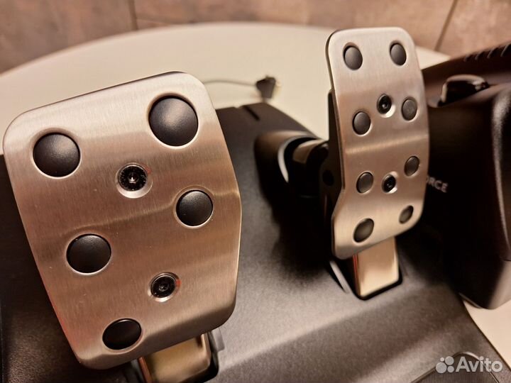 Игровой руль logitech g923, новый