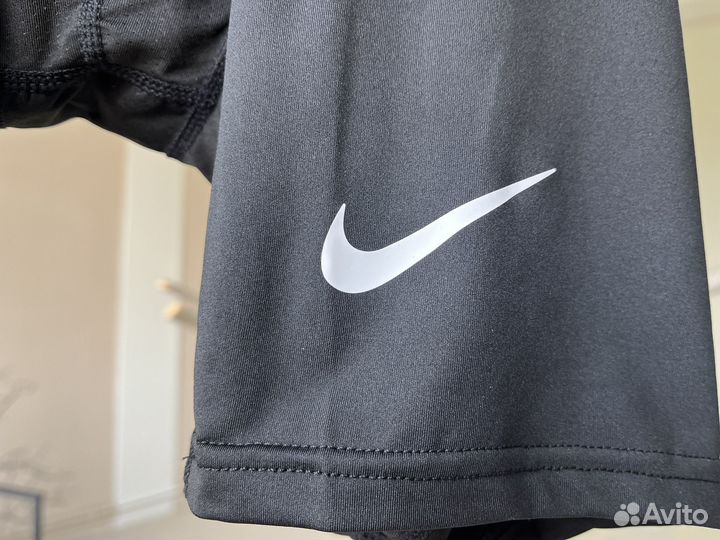 Шорты компрессионные Nike