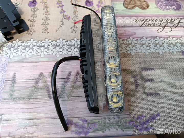 Дневные ходовые огни новые комплект