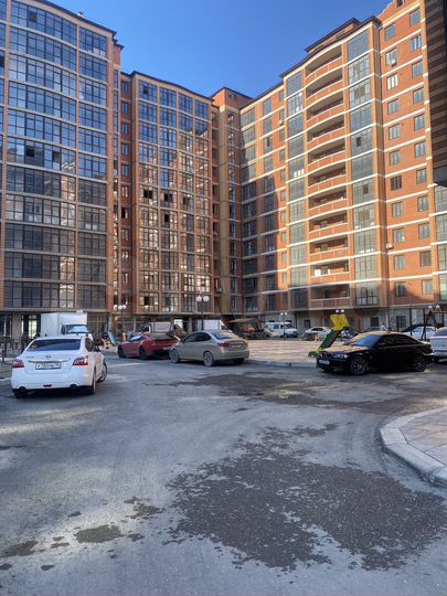 3-к. квартира, 95 м², 3/10 эт.