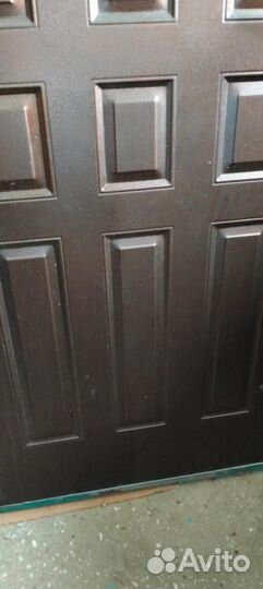 Дверь входная металлическая б/у