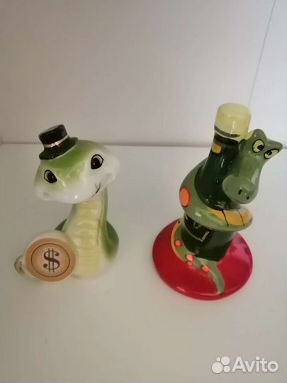 Фигурки для коллекции,фарф.слоники