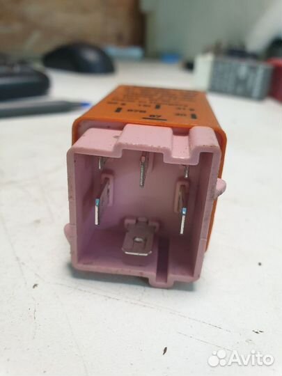 Реле обогрева заднего стекла Volvo V70 Xc B5254T