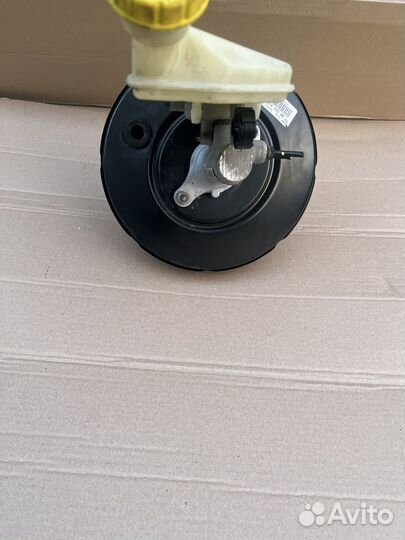 Ваккумный усилитель тормозов Peugeot 207