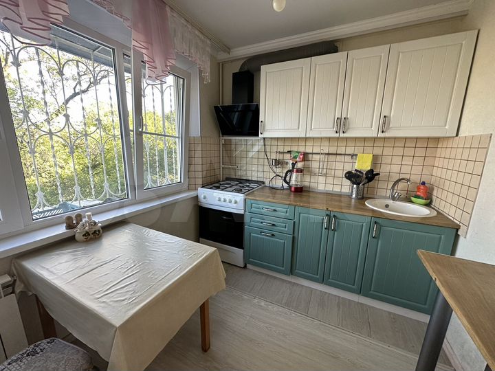 2-к. квартира, 50 м², 2/5 эт.