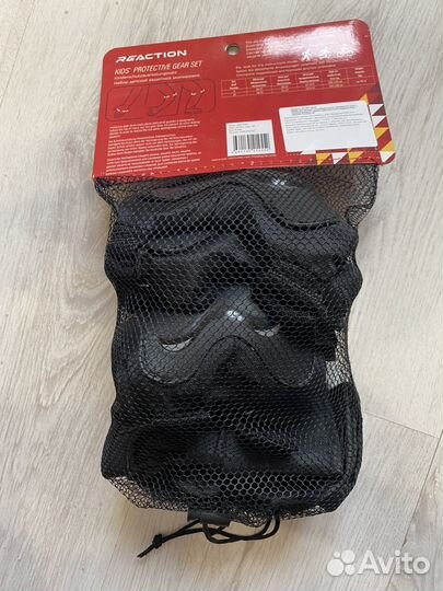 Набор для катания на роликах (защитный)