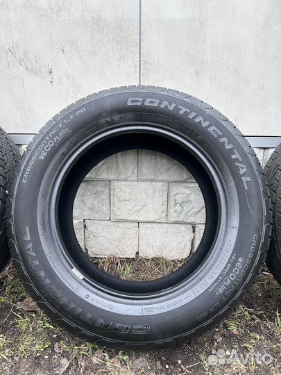 Continental CrossContact LX 275/60 R20 115T