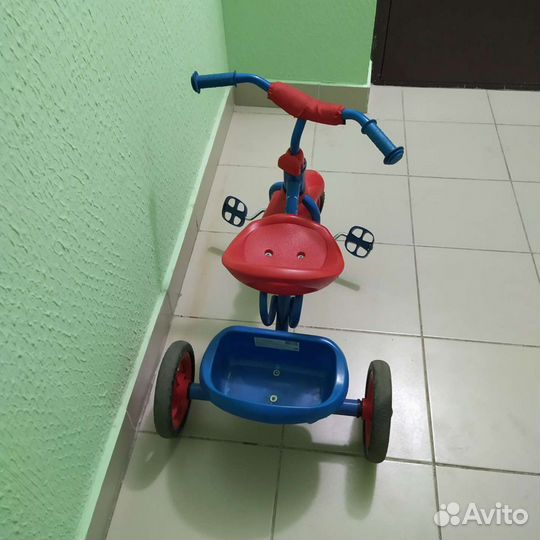 Велосипед трехколесный