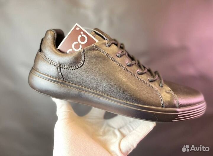 Кроссовки Ecco модные