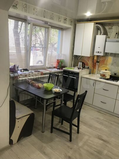 4-к. квартира, 94,6 м², 1/5 эт.