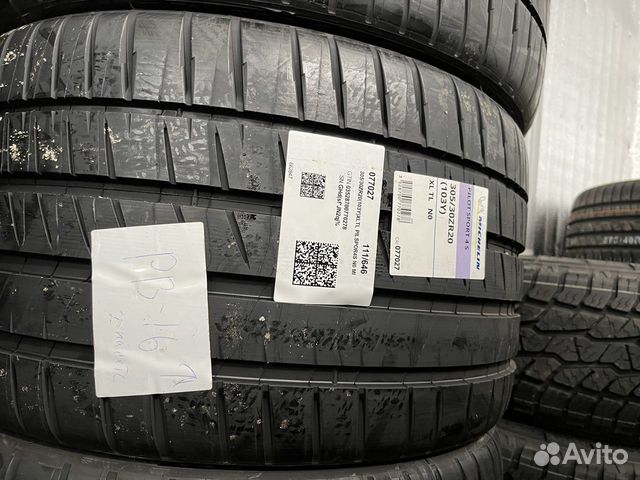 Michelin Pilot Sport 4 S 265/35 R20 и 305/30 R20 103Y