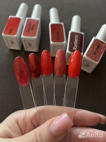 Красный гель лак новый