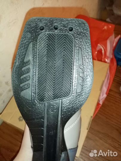 Лыжные ботинки размер 32