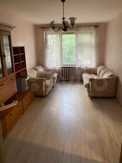 2-к. квартира, 43 м², 1/5 эт.