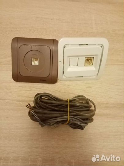 Розетка и кабель для стационарного телефона