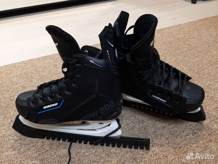 Коньки хоккейные 