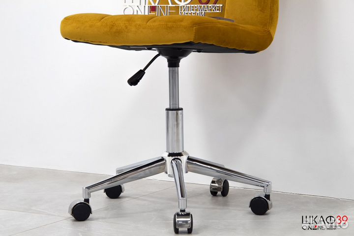 Q-020 Velvet Кресло компьютерное карри Bluvel 68