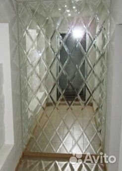 Зеркальное панно на стену