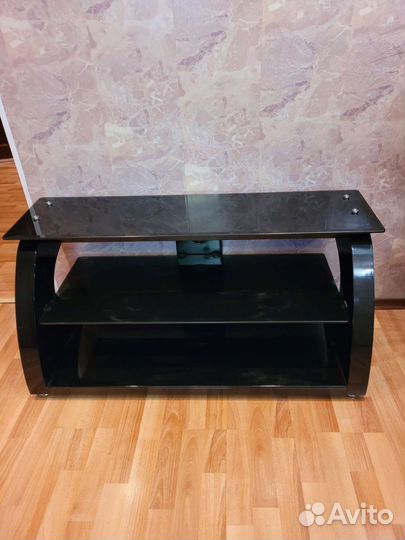 Тумба под телевизор