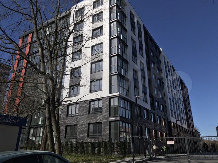 3-к. квартира, 94,8 м², 2/8 эт.