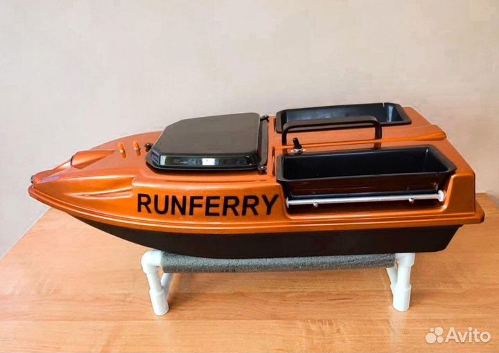 Прикормочный карповый кораблик Ранферри Speed V4