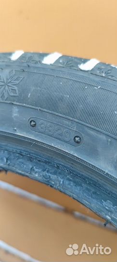Triangle PL02 245/45 R18