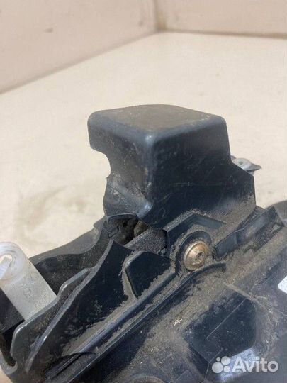 Замок двери передней левой Ford Focus