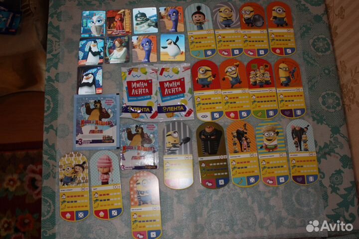Карточки Гадкий Я,Пингвины, фишки,смурфики