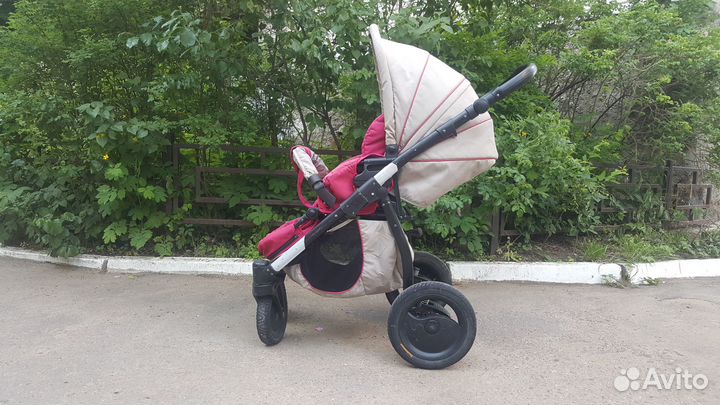 Детская прогулочная коляска Zippy Sport