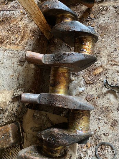 Коленвал Т-130