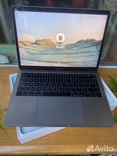 Macbook pro 13 2016 256gb