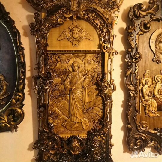 Преподаватель работы на станках с чпу